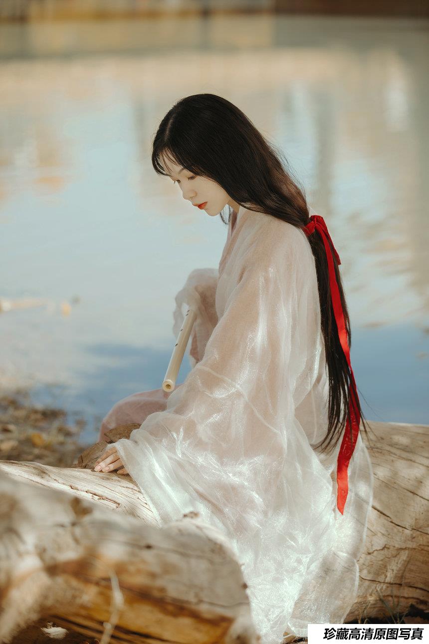 [YITUYU艺图语] 2021.08.16 蒹葭 薄荷 [26P-444MB]