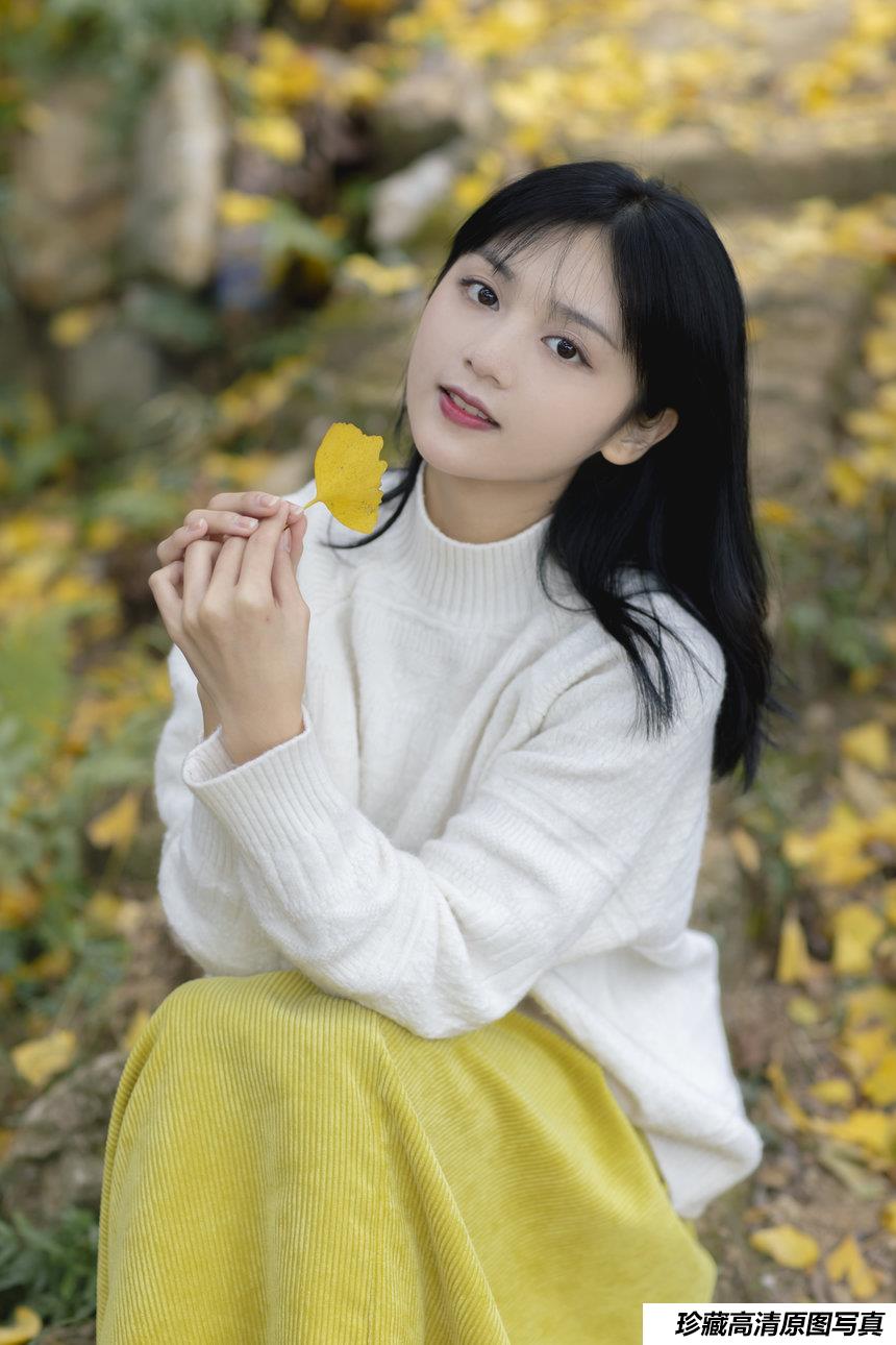 [YITUYU艺图语] 2021.08.14 银杏之恋 雨文 [39P-474MB]