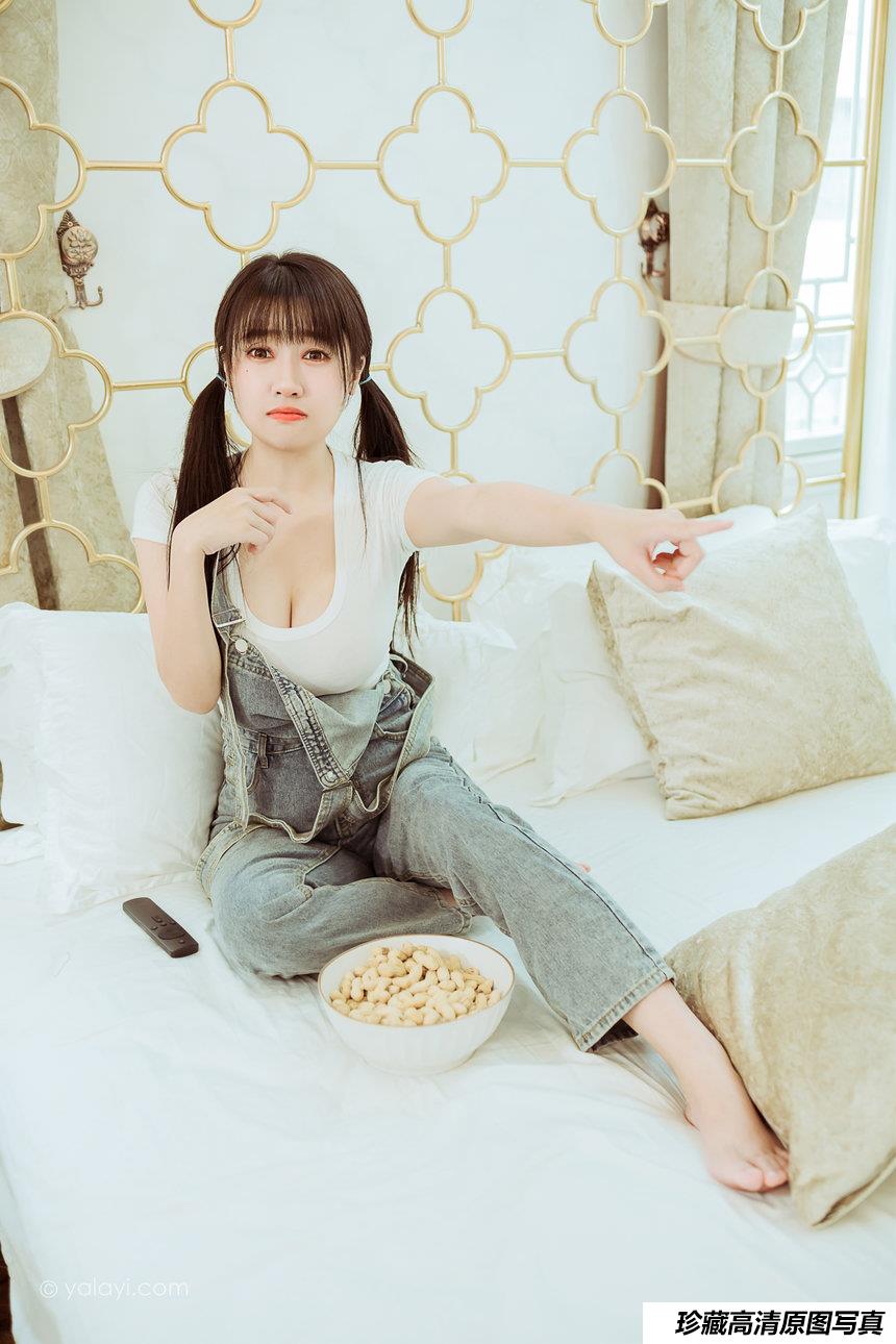 [YALAYI雅拉伊]2022.03.22 NO.912 开心宅家 虞艺[40+1P／362MB]