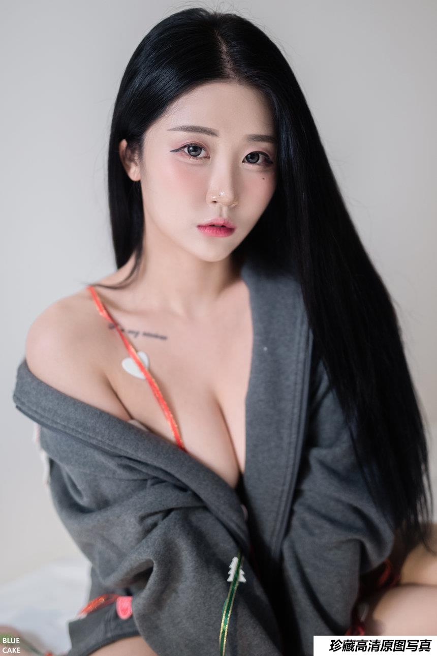 [BLUECAKE] Bomi  - Christmas with my Bomi & Lover [146P-2.18G]