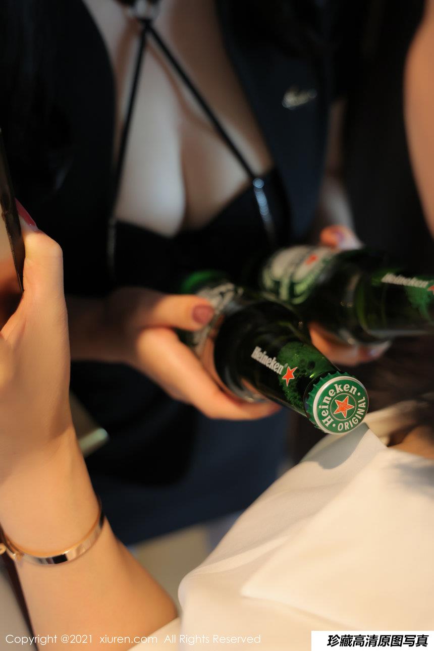 [XiuRen秀人网] 2021.10.12 No.4047 乖乖小野喵 [58+1P]