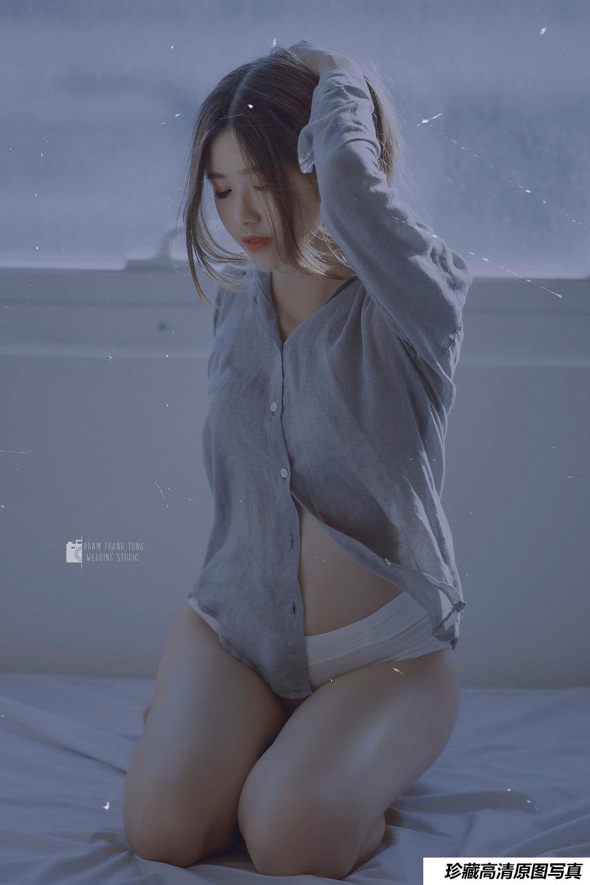 Nude Art Photos by Tunlita (Pham Thi Tun) [256P-382MB]