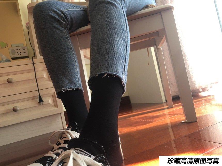 [最爱帆布鞋] 丝袜美腿写真 ON.34 图套