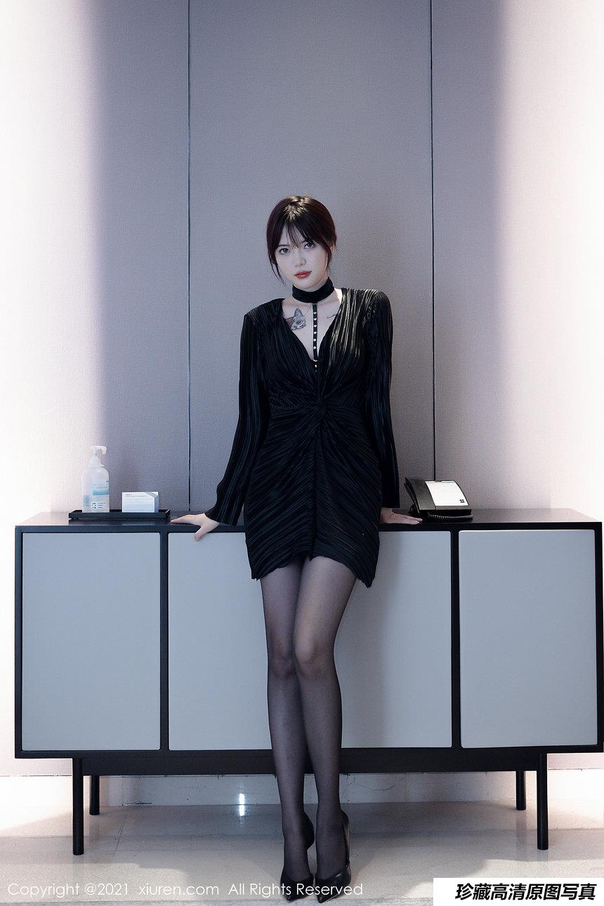 [XiuRen秀人网] 2021.10.19 No.4080 Arude薇薇 [70+1P]