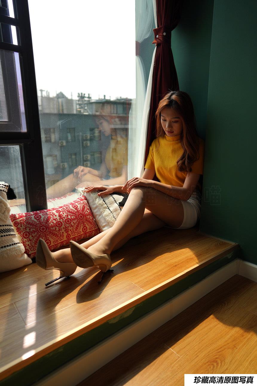 [壹吻映画]YW015《笑笑·暖阳白裙》[99+1P+1V／1.61G]