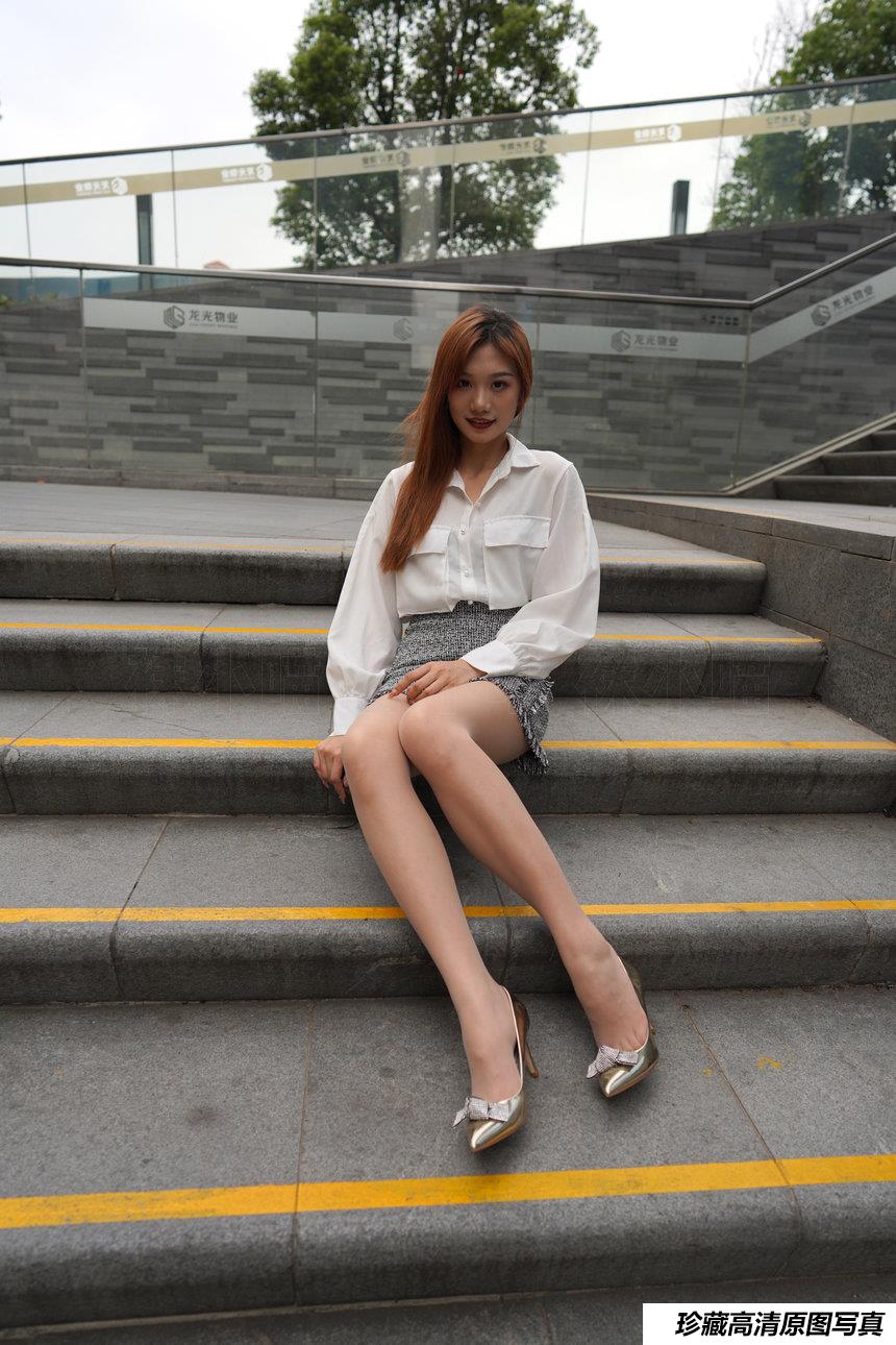 [壹吻映画]YW023《商场台阶》笑笑[99+1P+1V／1.66G]