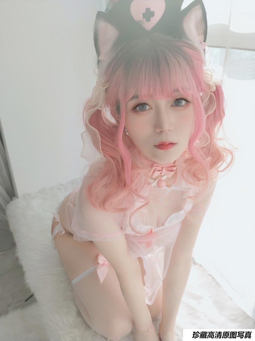 Coser小姐姐白银 - 猫咪护士 [34P1V-198MB]