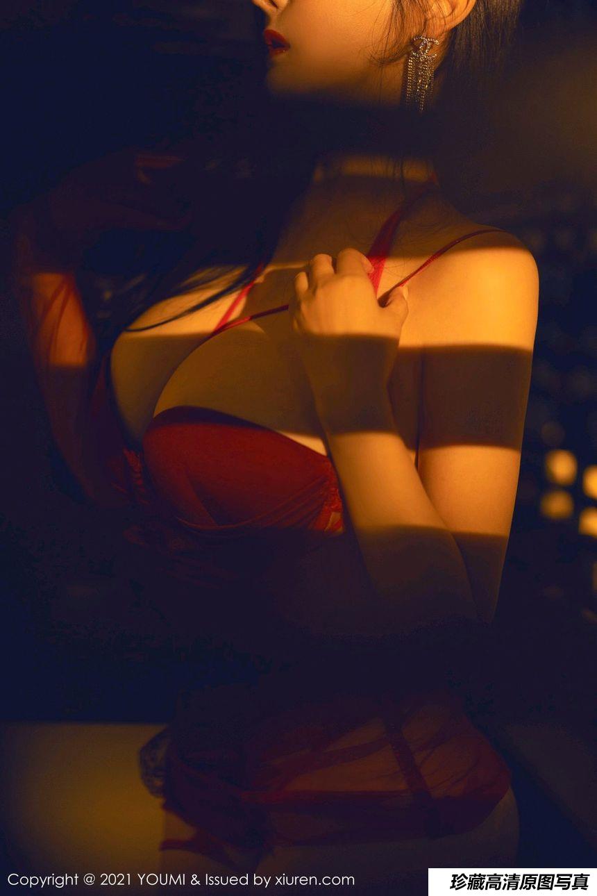 [YOUMI尤蜜荟] 2021.10.29 VOL.711 允爾 [70+1P]