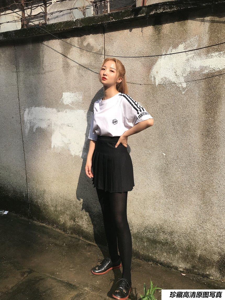 [最爱帆布鞋] 丝袜美腿写真 ON.46 图套