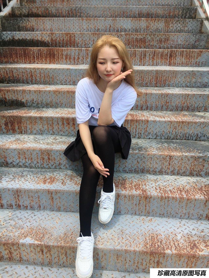 [最爱帆布鞋] 丝袜美腿写真 ON.47 图套