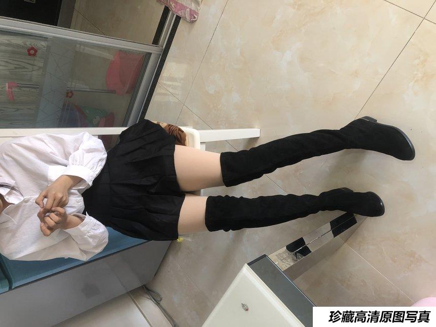 [最爱帆布鞋] 丝袜美腿写真 ON.48 图套