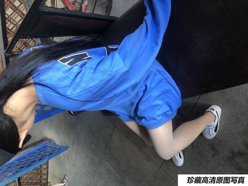 [最爱帆布鞋] 丝袜美腿写真 ON.49 图套