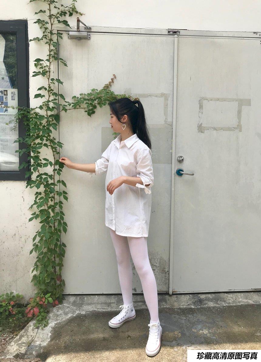 [最爱帆布鞋] 丝袜美腿写真 ON.53 图套