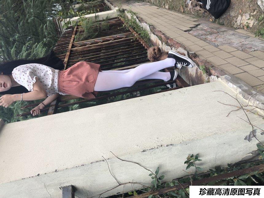 [最爱帆布鞋] 丝袜美腿写真 ON.37 图套+视频