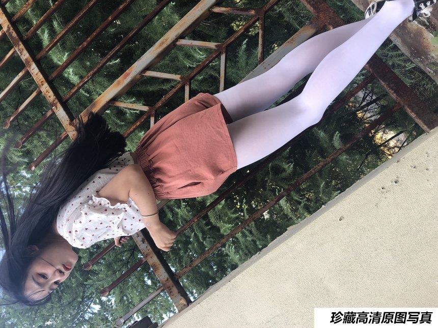 [最爱帆布鞋] 丝袜美腿写真 ON.37 图套+视频