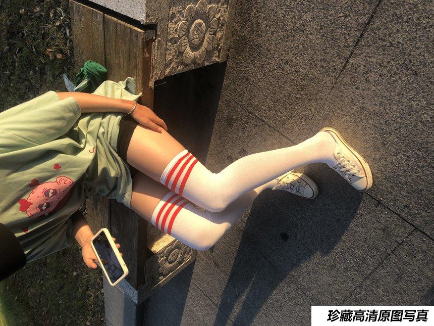 [最爱帆布鞋] 丝袜美腿写真 ON.43 图套+视频