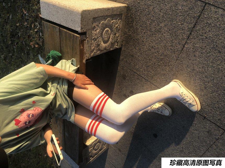 [最爱帆布鞋] 丝袜美腿写真 ON.43 图套+视频