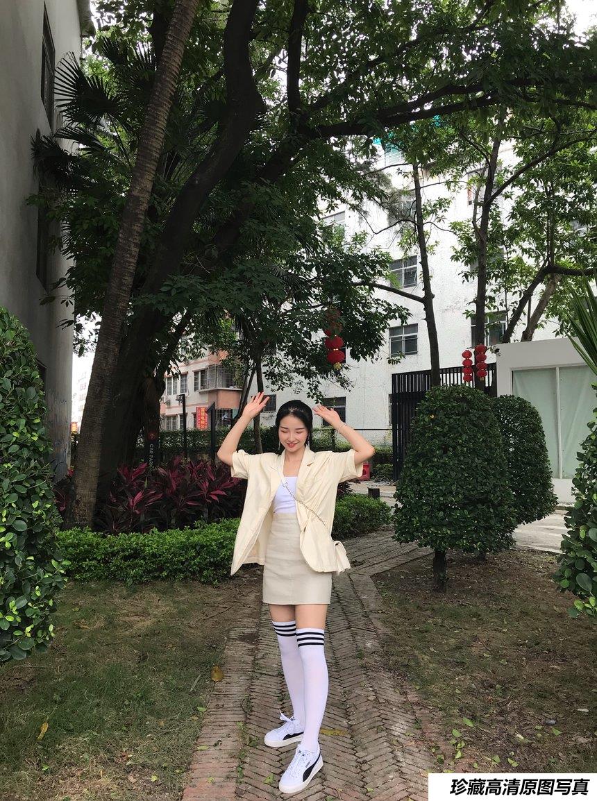 [最爱帆布鞋] 丝袜美腿写真 ON.44 图套+视频