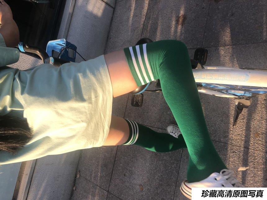 [最爱帆布鞋] 丝袜美腿写真 ON.45 图套