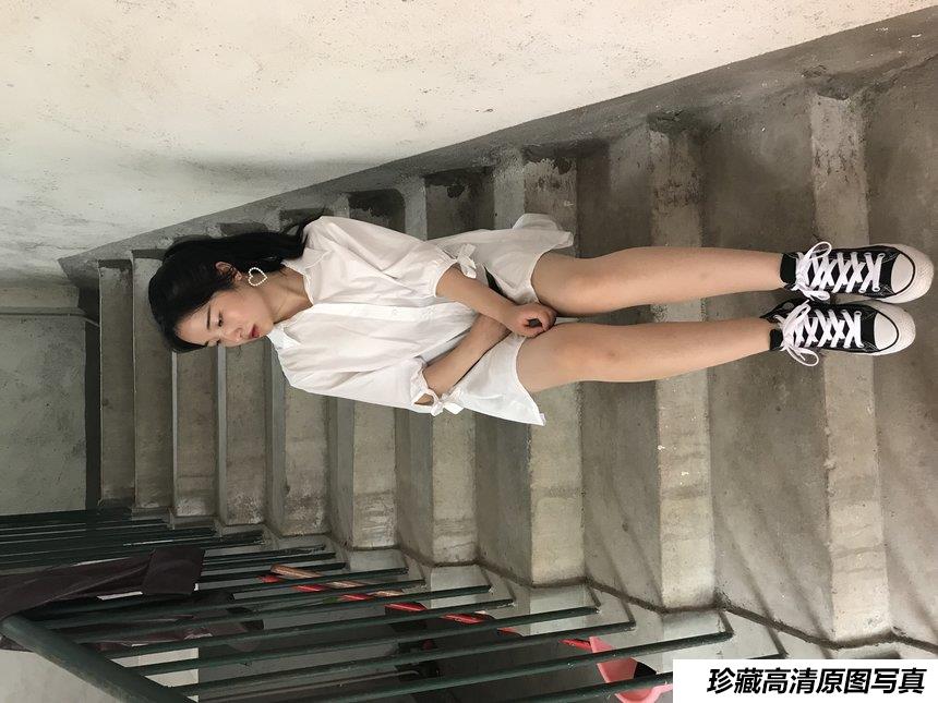 [最爱帆布鞋] 丝袜美腿写真 ON.56 图套+视频