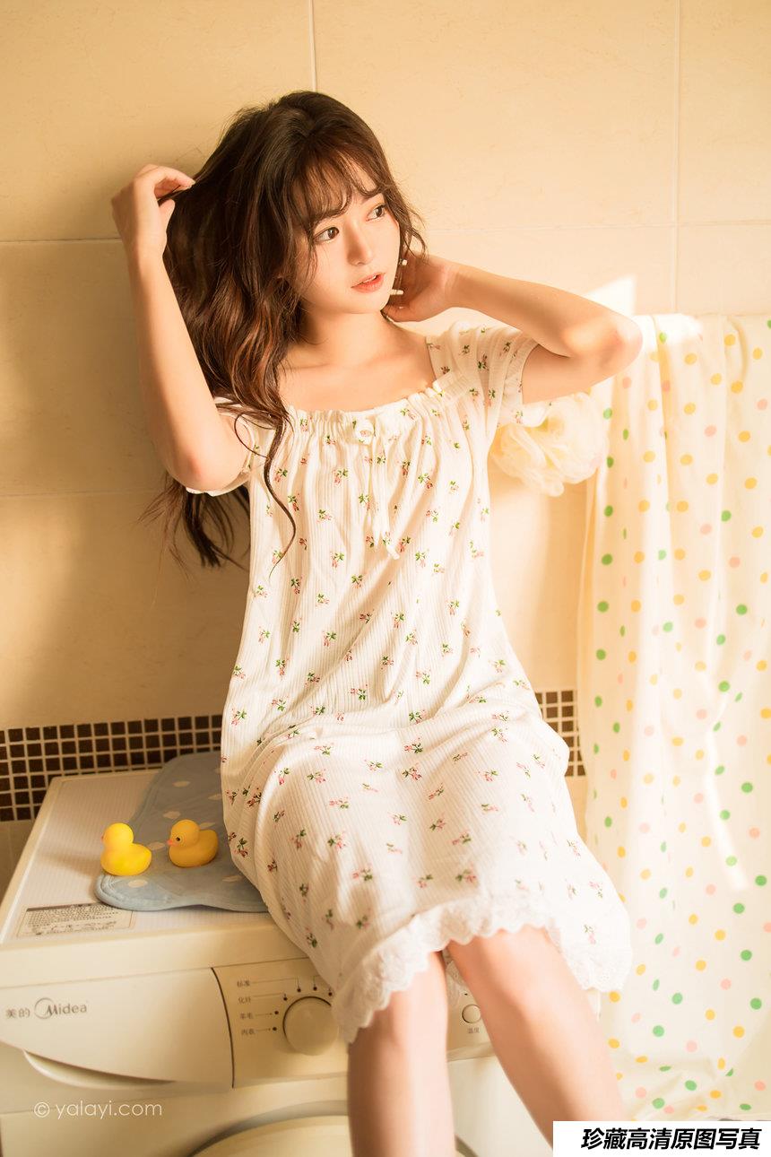 [YALAYI雅拉伊]2022.04.20 NO.923 可爱的女孩 小亭[41+1P／453MB]