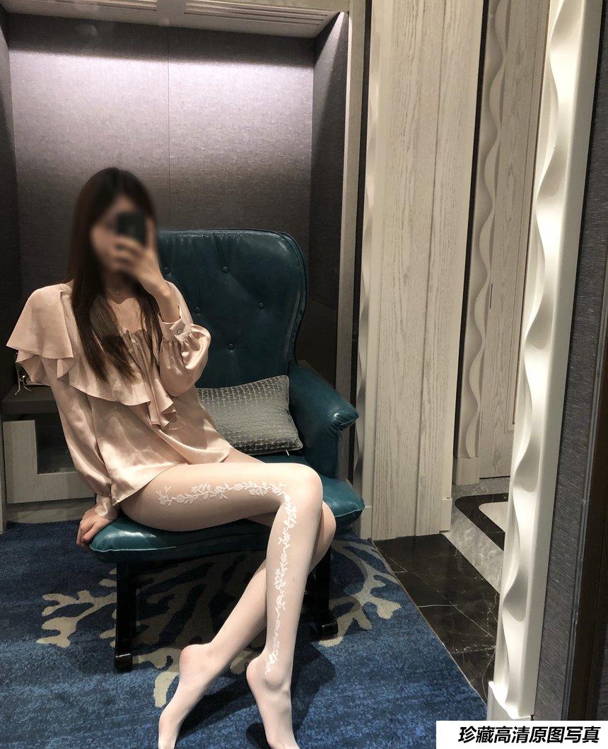 LICCL丽绮映像 - 花纹丝 [40P-128MB]