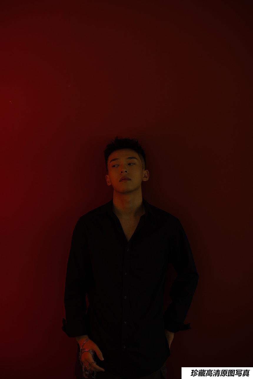 [YITUYU艺图语]2021.08.25 颜色 高浩泽[24+1P／316MB]