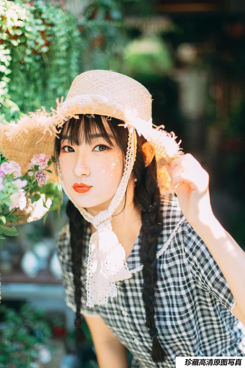 [YITUYU艺图语]2021.08.24 夏日星期天 小明[32+1P／455MB]