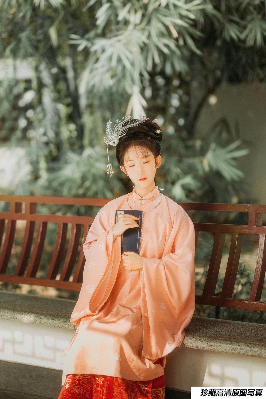 [YITUYU艺图语]2021.08.31 独酌 七屿[31+1P／354MB]