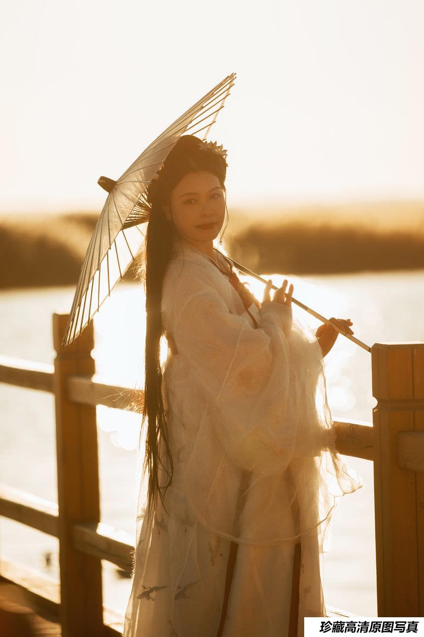 [YITUYU艺图语]2021.08.31 吹梦到西洲 薄菏[29+1P／377MB]