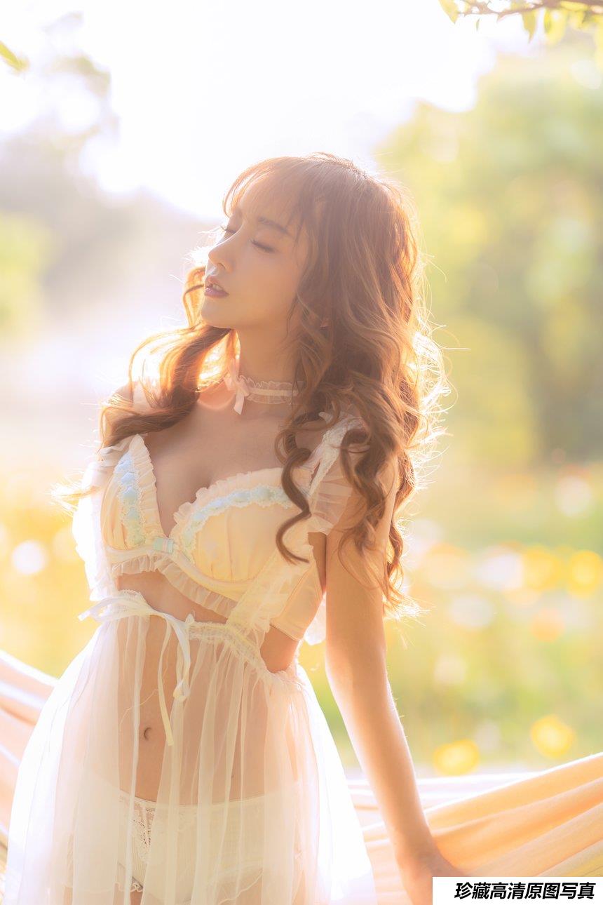 Coser 过期米线线喵 夏日限定 吊床 [52P/100MB]