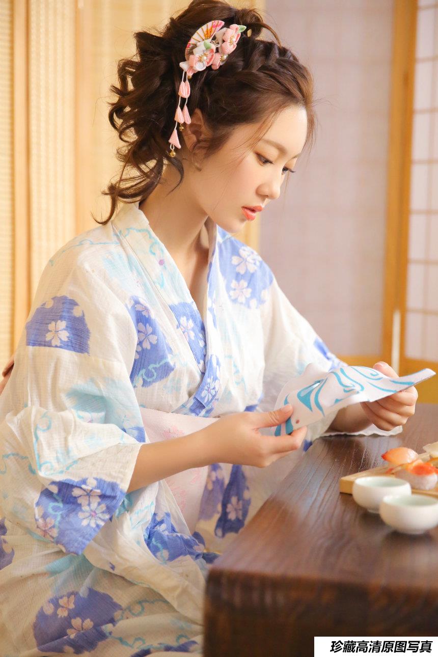 [YALAYI雅拉伊]2022.04.27 NO.926 甜酷女生[41+1P／326MB]