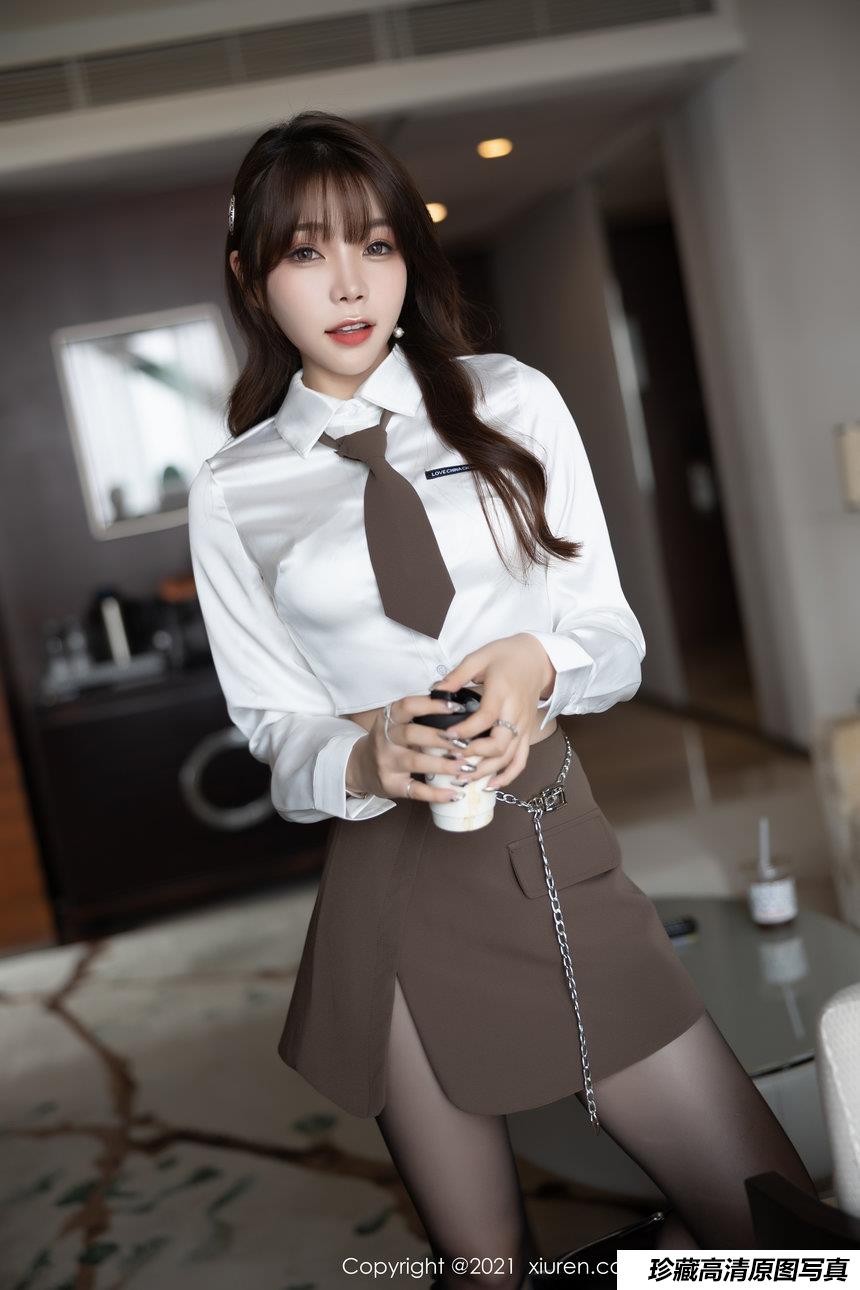 [XiuRen秀人网] 2021.12.03 No.4299 芝芝Booty [89+1P]