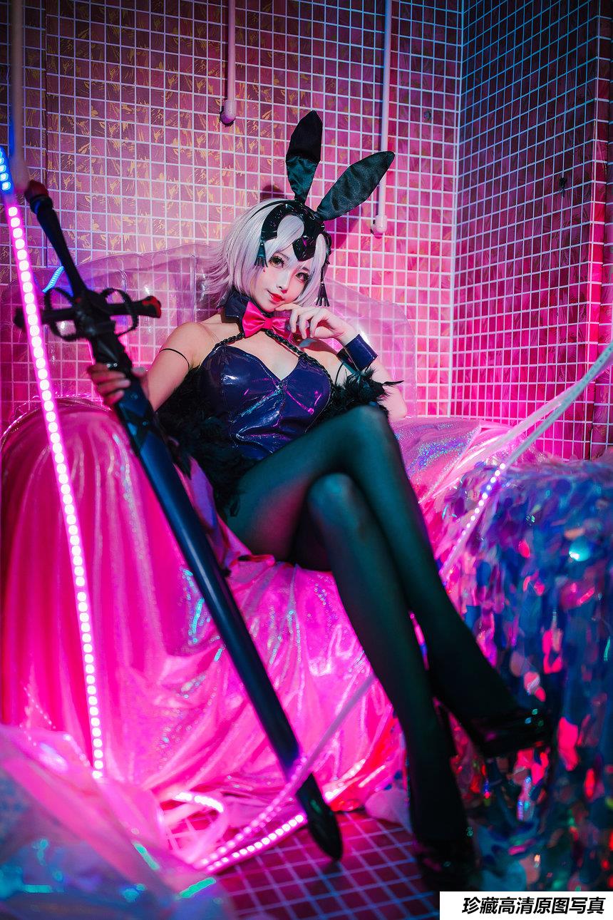 rioko凉凉子 - 兔女郎[13P／154MB]