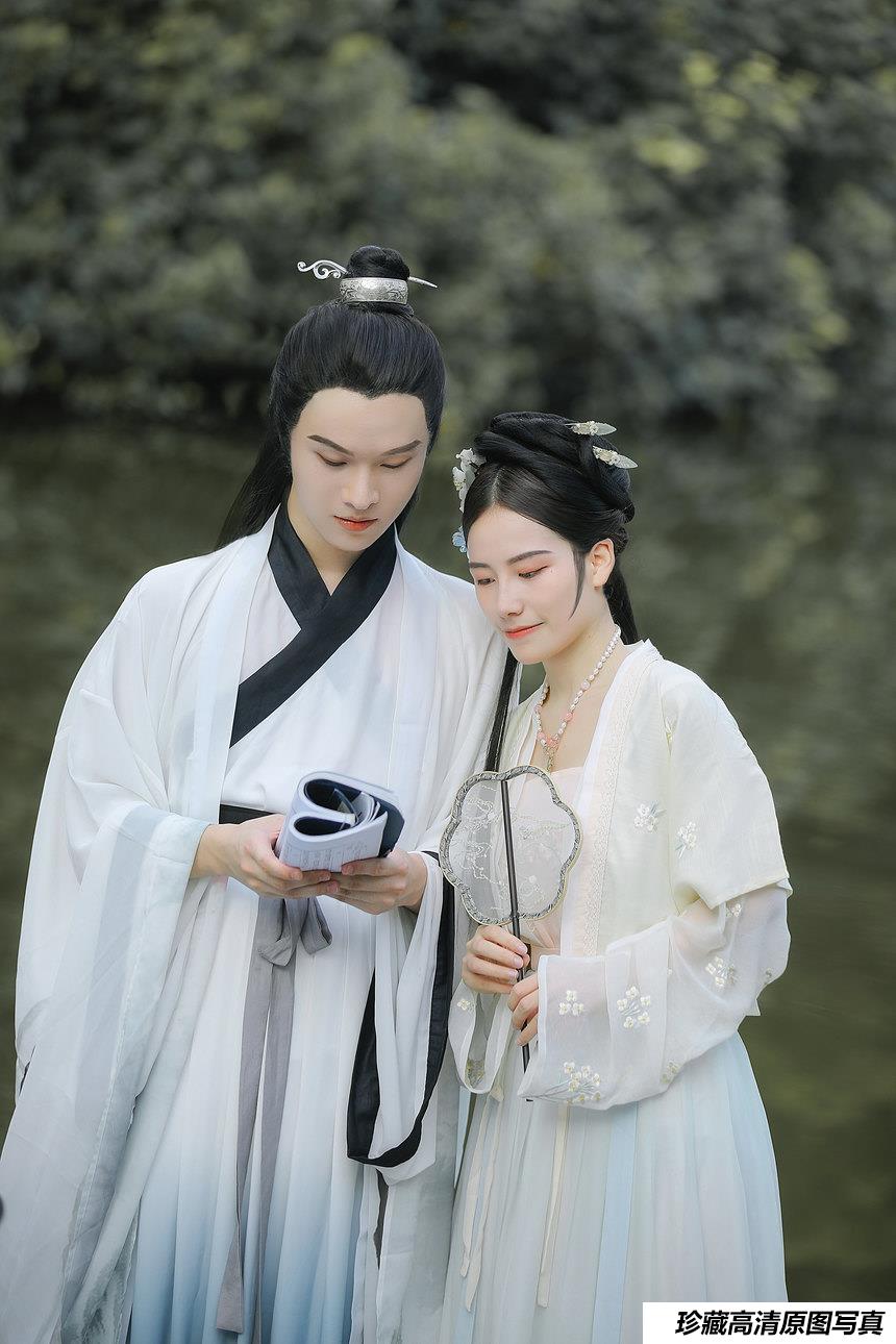 [YITUYU艺图语]2021.09.02 花月下 小星[21+1P／421MB]