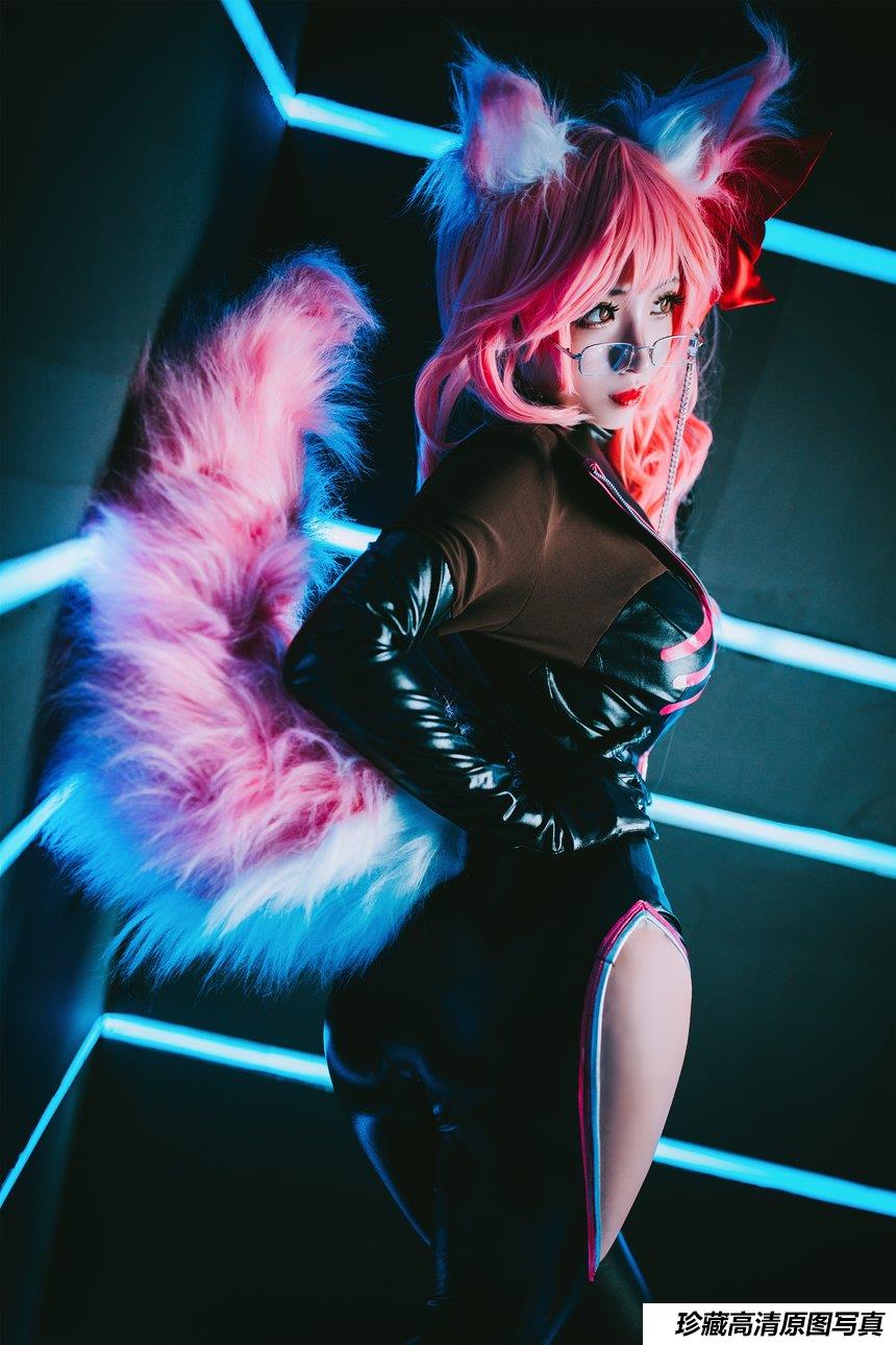 rioko凉凉子 - 玉藻前[20P／348MB]