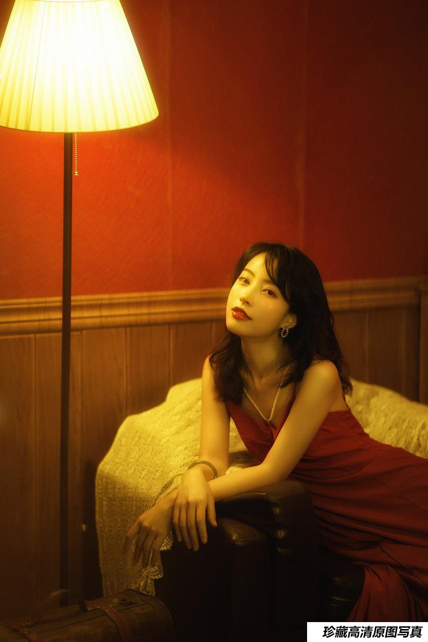 [YITUYU艺图语]2021.09.01 吟花酿 佚名[19+1P／478MB]