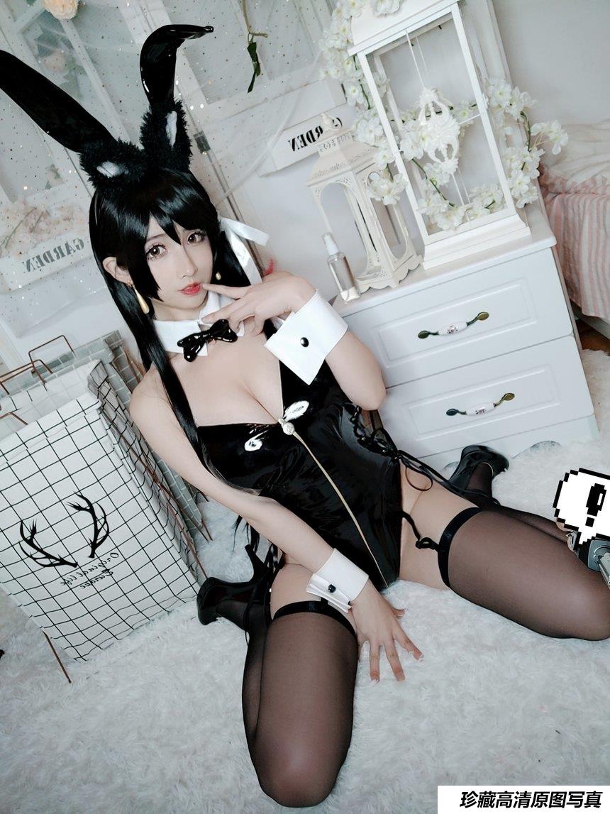 rioko凉凉子 - 爱宕自拍[14P／22.2MB]