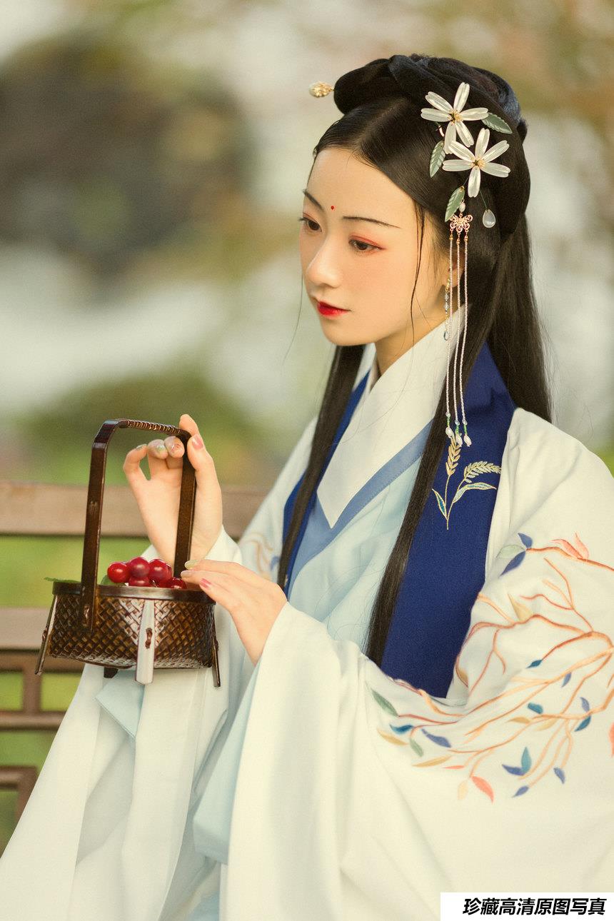 [YITUYU艺图语]2021.09.01 丹枫入秋 门门[27+1P／350MB]