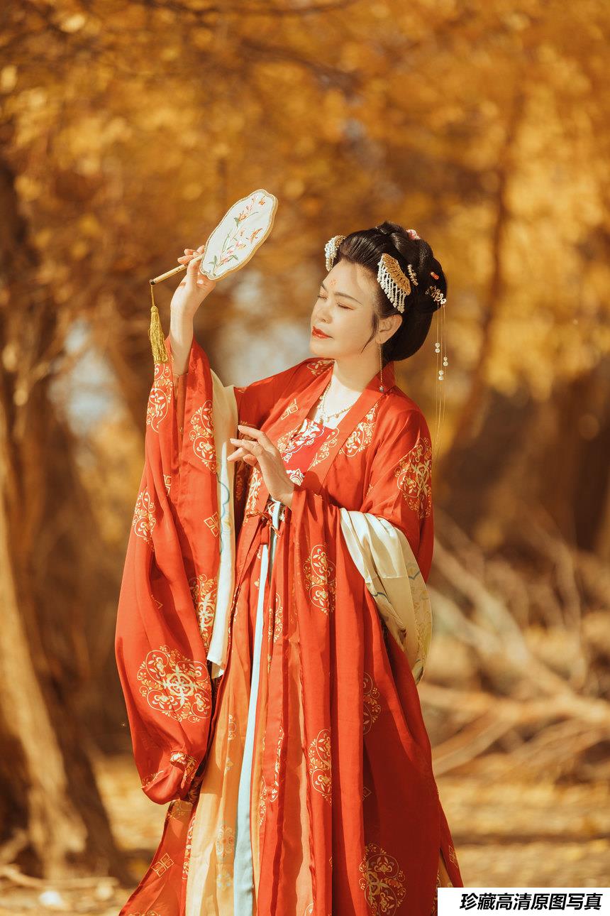 [YITUYU艺图语]2021.09.03 岁月不败美人 知秋[38+1P／696MB]