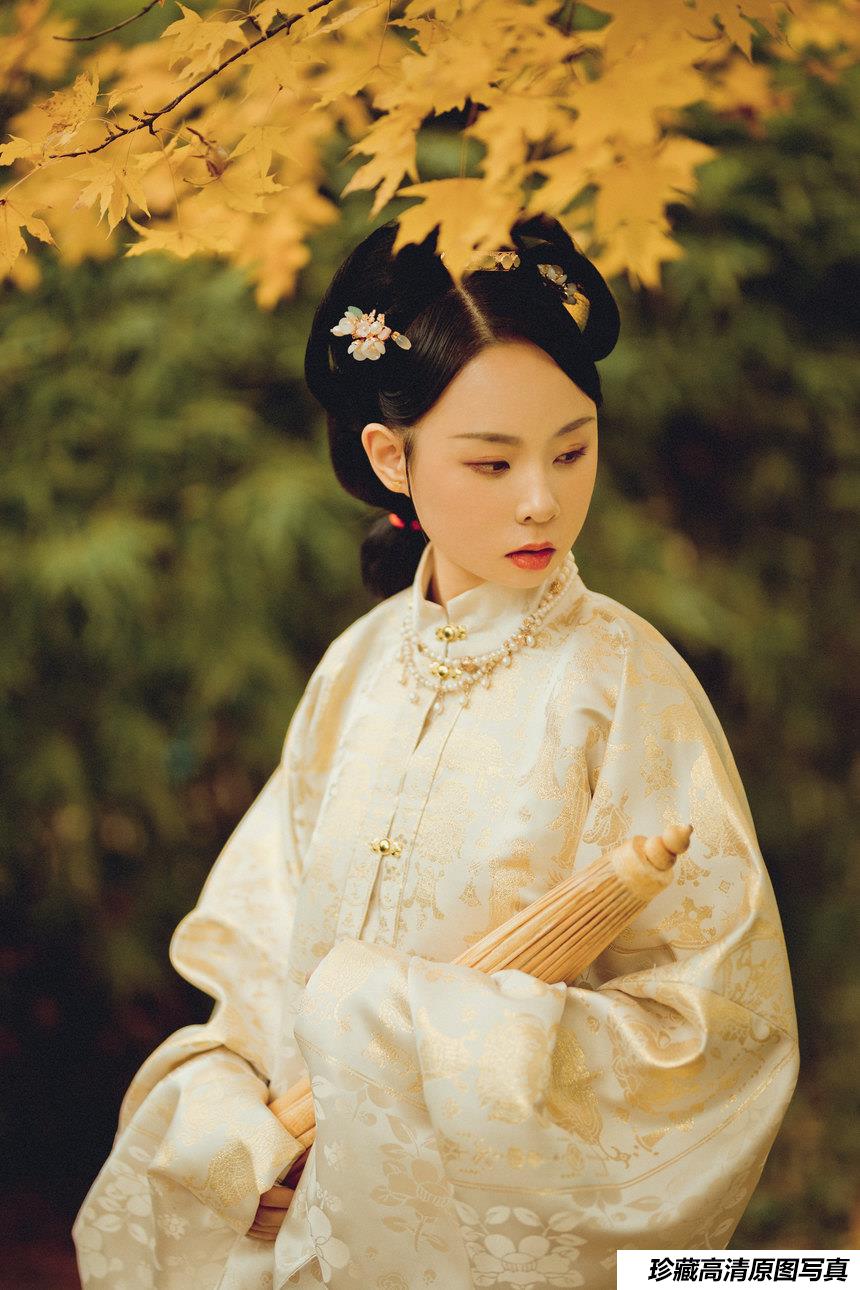 [YITUYU艺图语]2021.09.03 寻枫 冯友薇[28+1P／389MB]