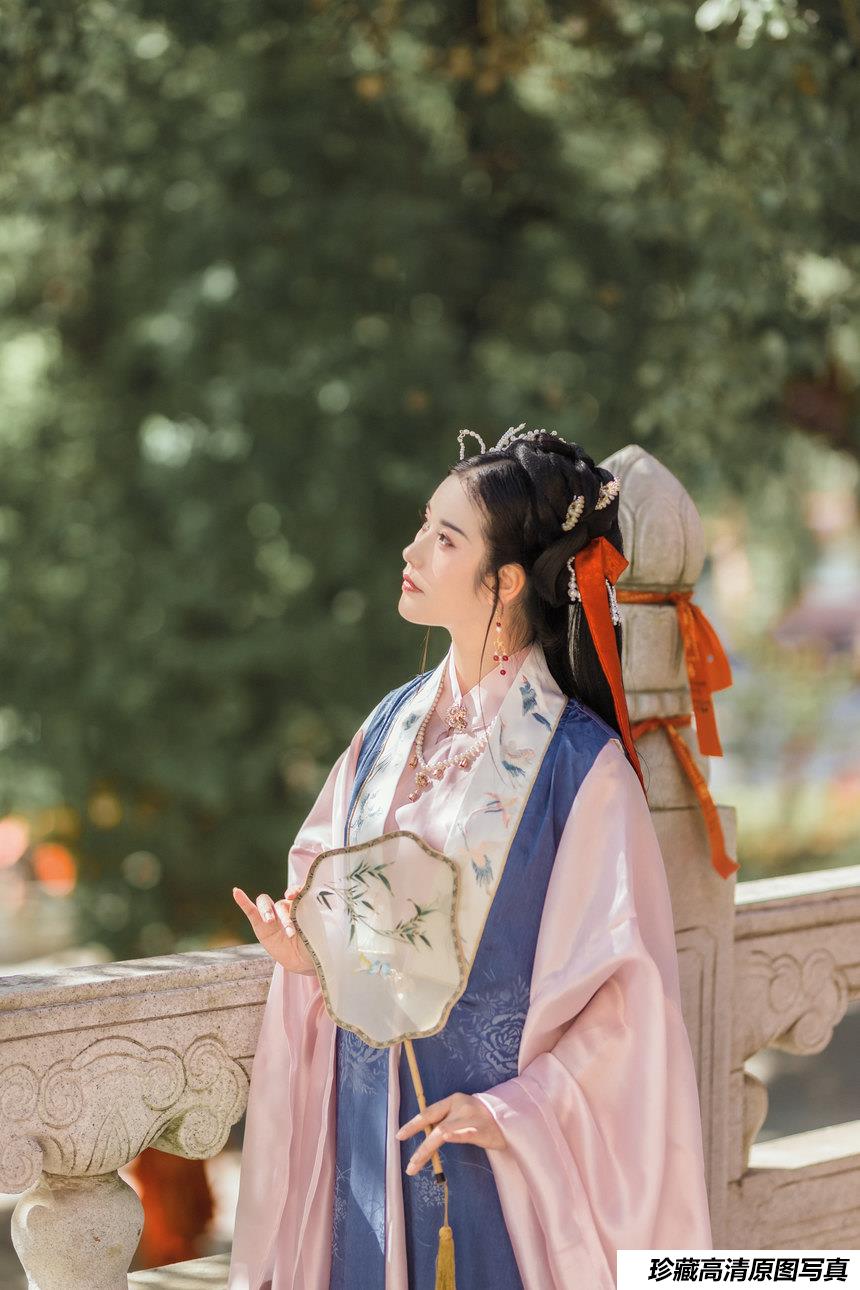 [YITUYU艺图语]2021.09.02 浮生若梦 小辣椒[21+1P／250MB]