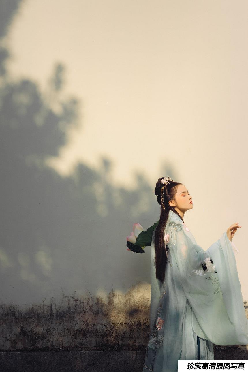 [YITUYU艺图语]2021.09.02 故园千寻 媛媛[25+1P／309MB]