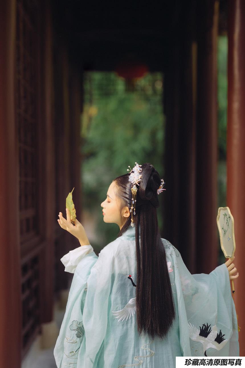 [YITUYU艺图语]2021.09.02 故园千寻 媛媛[25+1P／309MB]