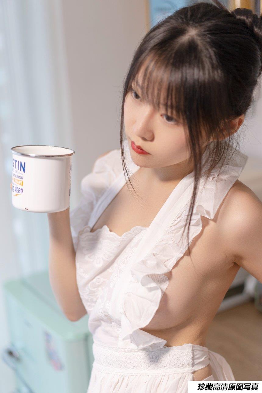 香草喵露露 - 厨娘 [55P1V3.9G]