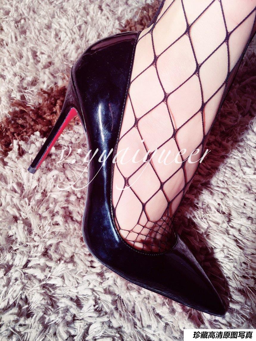 丝月神 006 皮裤细带高跟网袜[55P／50.5MB]