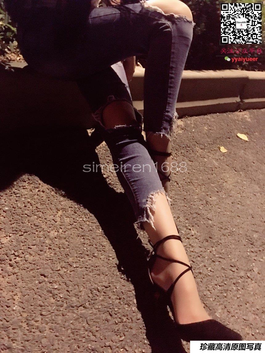 丝月神 004 细带牛仔裤肉路灯下夜拍[56P／157MB]