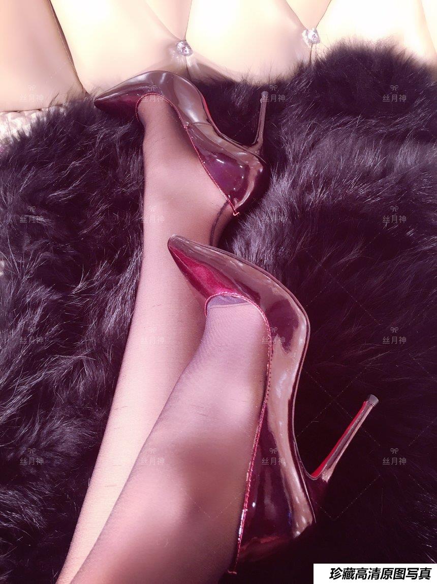 丝月神 007 红色孔雀翎酒红高跟[66P／89.5MB]