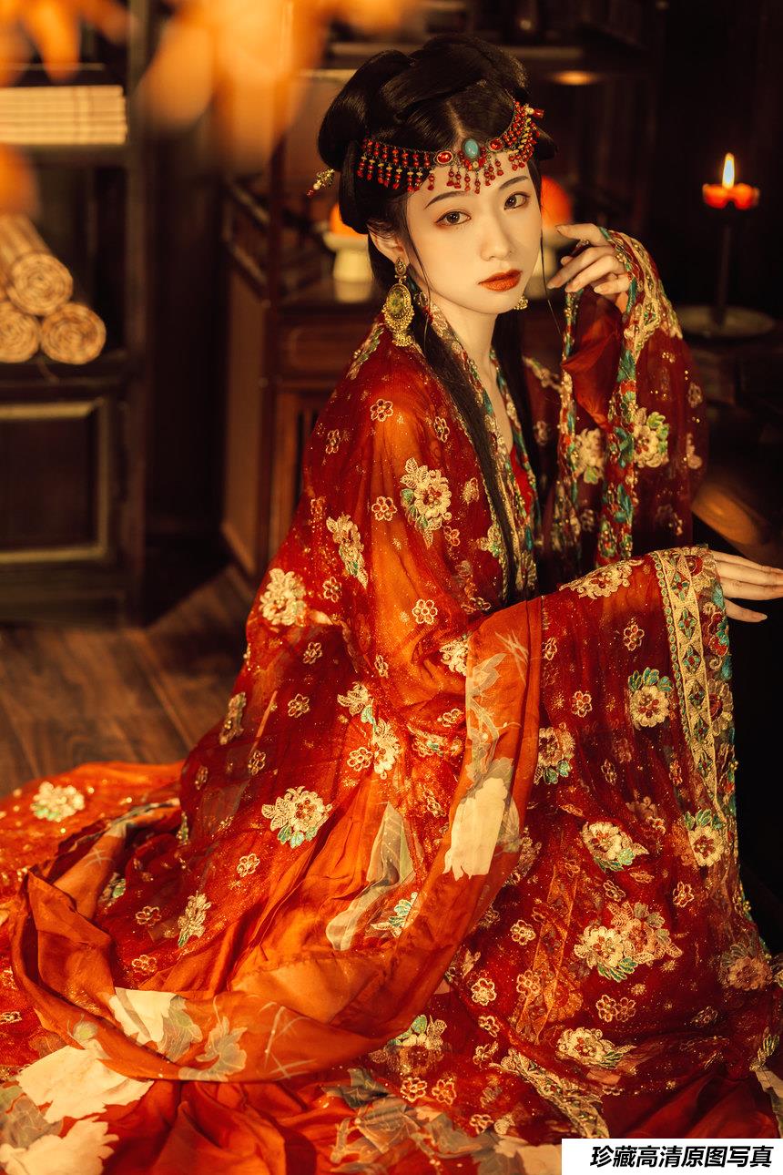 [YITUYU艺图语]2021.09.07 红鸾星动 白糖蘸豆花[20+1P／409MB]