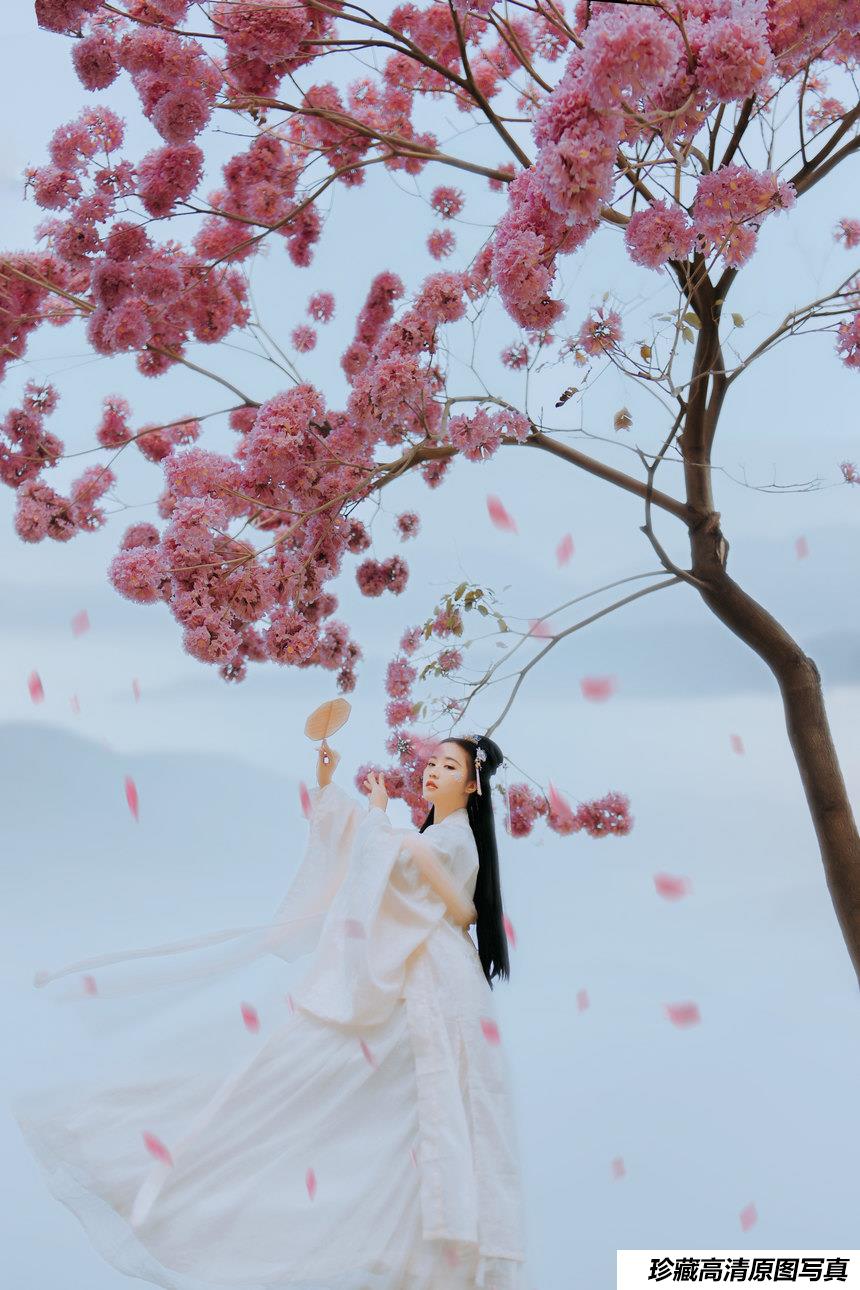 [YITUYU艺图语]2021.09.04 遇芳记 苹果大人[25+1P／245MB]